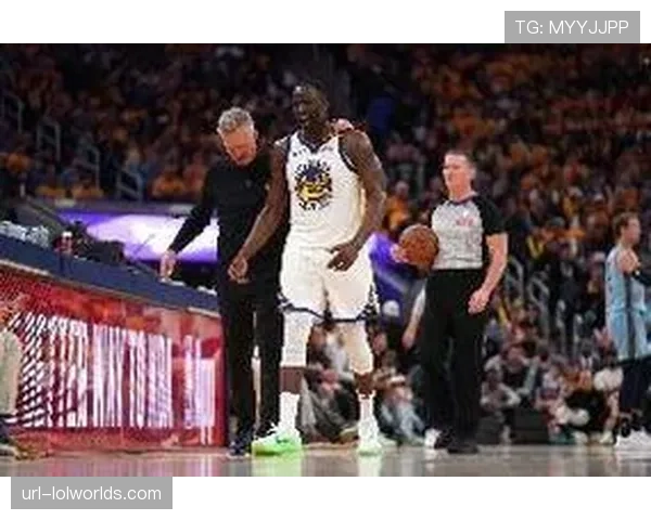 三节战罢:勇士落后开拓者12分,附加赛席位告急 三节战罢:勇士落后开拓者12分,附加赛席位告急