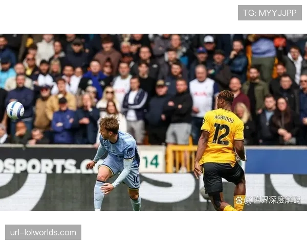 消息：狼队主力中卫因训练中演练新防守配合受伤，将缺阵两周